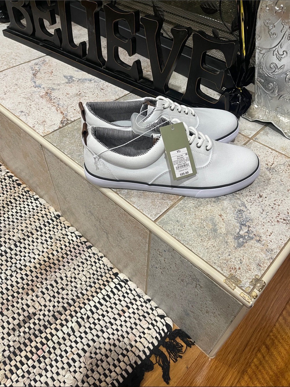 Goodfellow & Co White Lace-Up Casual Sneakers